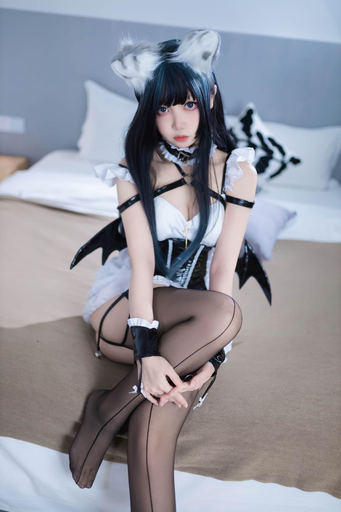 洛桑w伊梓 完整Cos写真合集下载 15套